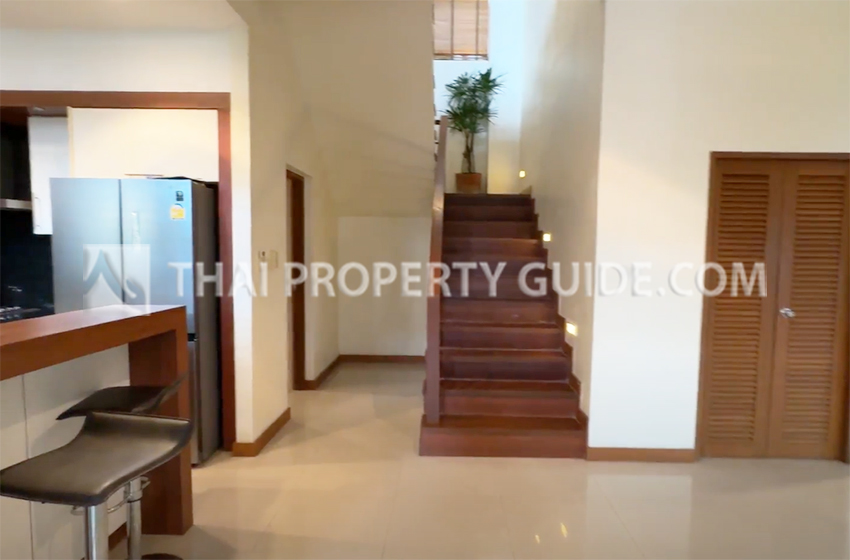 Apartment in Phaholyothin 